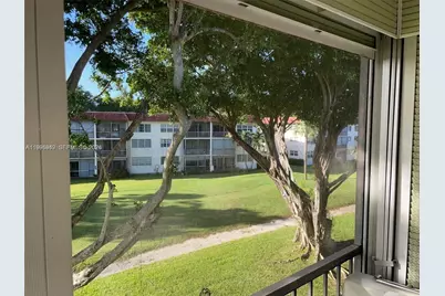 8940 S Hollybrook Blvd #306, Pembroke Pines, FL 33025 - Photo 11