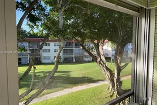 8940 S Hollybrook Blvd, Pembroke Pines, FL 33025 - Photo 11