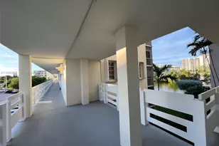 3030 Marcos Dr, Aventura, FL 33160 - Photo 39