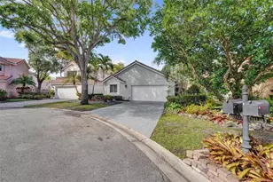 10153 NW 3rd Ct, Plantation, FL 33324 - Photo 3