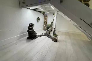 325 NW 19th Ln, Miami, FL 33136 - Photo 15