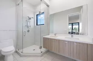 8424 NW 51st Terrace, Doral, FL 33166 - Photo 19