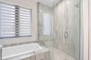 8424 NW 51st Terrace, Doral, FL 33166 - Photo 13