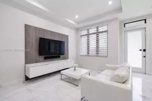 8424 NW 51st Terrace, Doral, FL 33166 - Photo 5