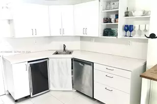 1430 Brickell Bay Dr, Miami, FL 33131 - Photo 5