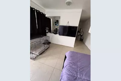 1424 NW 69th St, Miami, FL 33147 - Photo 11