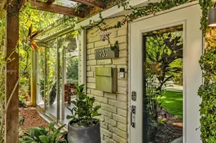 11932 NE 8th Ave, Biscayne Park, FL 33161 - Photo 11