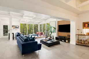 11932 NE 8th Ave, Biscayne Park, FL 33161 - Photo 23