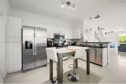 3676 San Simeon Cir, Weston, FL 33331 - Photo 15