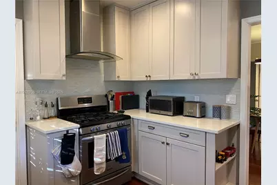 600 Alminar Ave #-, Coral Gables, FL 33146 - Photo 11