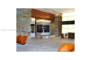 55 SE 6th St, Miami, FL 33131 - Photo 19