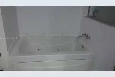 55 SE 6th St #2310, Miami, FL 33131 - Photo 11