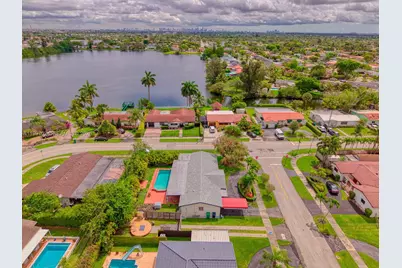 9961 SW 12th St, Miami, FL 33174 - Photo 47