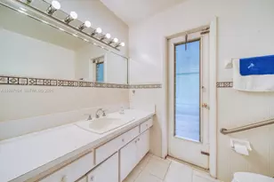 9961 SW 12th St, Miami, FL 33174 - Photo 9