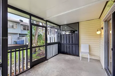 85 SW 3rd St, Pompano Beach, FL 33060 - Photo 25