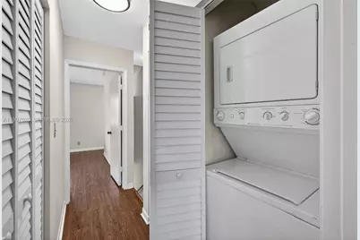 85 SW 3rd St, Pompano Beach, FL 33060 - Photo 23