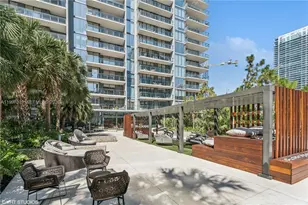 88 SW 7th St, Miami, FL 33130 - Photo 11