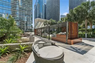 88 SW 7th St, Miami, FL 33130 - Photo 9