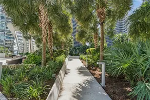 88 SW 7th St, Miami, FL 33130 - Photo 13