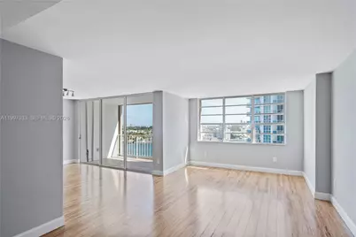 1865 79th Street Cswy #14K, Miami Beach, FL 33141 - Photo 3