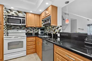 2671 S Course Dr, Pompano Beach, FL 33069 - Photo 9