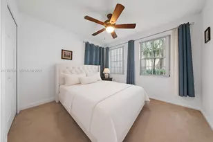 3245 NE 184th St, Aventura, FL 33160 - Photo 11