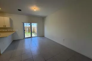 2659 SE 28th Dr, Homestead, FL 33035 - Photo 9