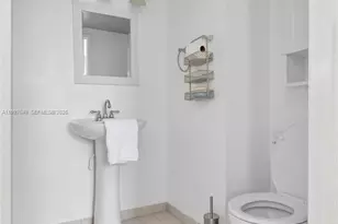 3703 NE 166th St, North Miami Beach, FL 33160 - Photo 11