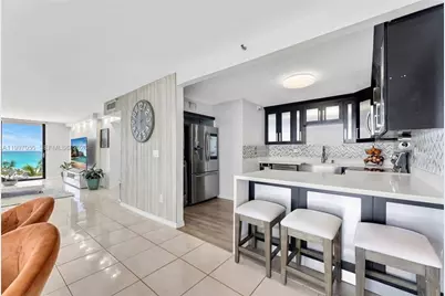 6061 Collins Ave #5F, Miami Beach, FL 33140 - Photo 5