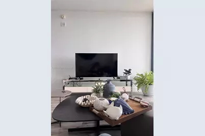 460 NE 28th St #705, Miami, FL 33137 - Photo 3