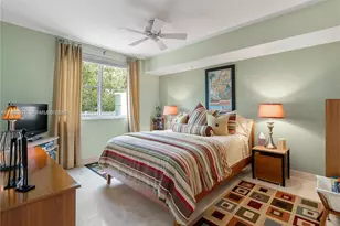 110 Washington Ave, Miami Beach, FL 33139 - Photo 13