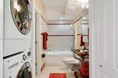 110 Washington Ave #2319, Miami Beach, FL 33139 - Photo 15
