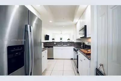 27 Royal Palm Way #102, Boca Raton, FL 33432 - Photo 5