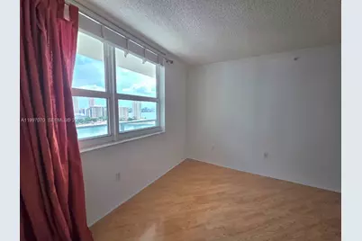 1155 Brickell Bay Dr #2006, Miami, FL 33131 - Photo 19