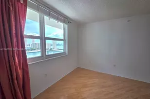 1155 Brickell Bay Dr, Miami, FL 33131 - Photo 19