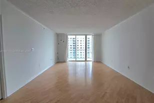 1155 Brickell Bay Dr, Miami, FL 33131 - Photo 7