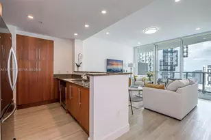 300 S Biscayne Blvd, Miami, FL 33131 - Photo 5