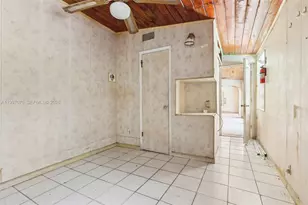 1611 NE 42nd Ct, Pompano Beach, FL 33064 - Photo 17