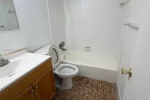 8704 NW 35th St, Coral Springs, FL 33065 - Photo 11