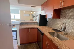 100 Lincoln Rd, Miami Beach, FL 33139 - Photo 13