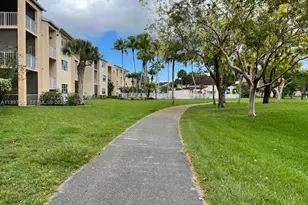 15275 SW 107th Ln, Miami, FL 33196 - Photo 3