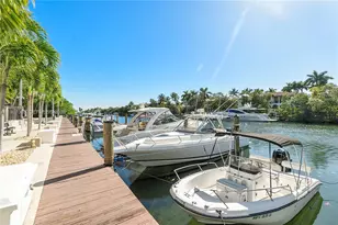 90 Edgewater Dr, Coral Gables, FL 33133 - Photo 19