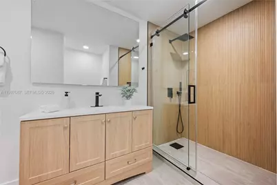 1405 Lenox Ave, Miami Beach, FL 33139 - Photo 17