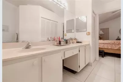 709 NW 177th Ave, Pembroke Pines, FL 33029 - Photo 9