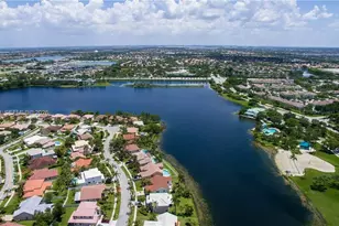 709 NW 177th Ave, Pembroke Pines, FL 33029 - Photo 11