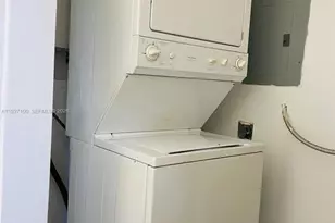 1515 NE 110th St, Miami, FL 33161 - Photo 7