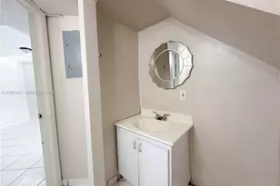 5790 W 26th Ave, Hialeah, FL 33016 - Photo 11