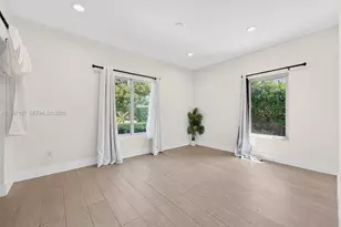 1126 NE 16th Ct, Fort Lauderdale, FL 33305 - Photo 15