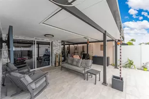 13935 SW 10th St, Miami, FL 33184 - Photo 13