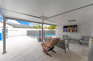13935 SW 10th St, Miami, FL 33184 - Photo 17